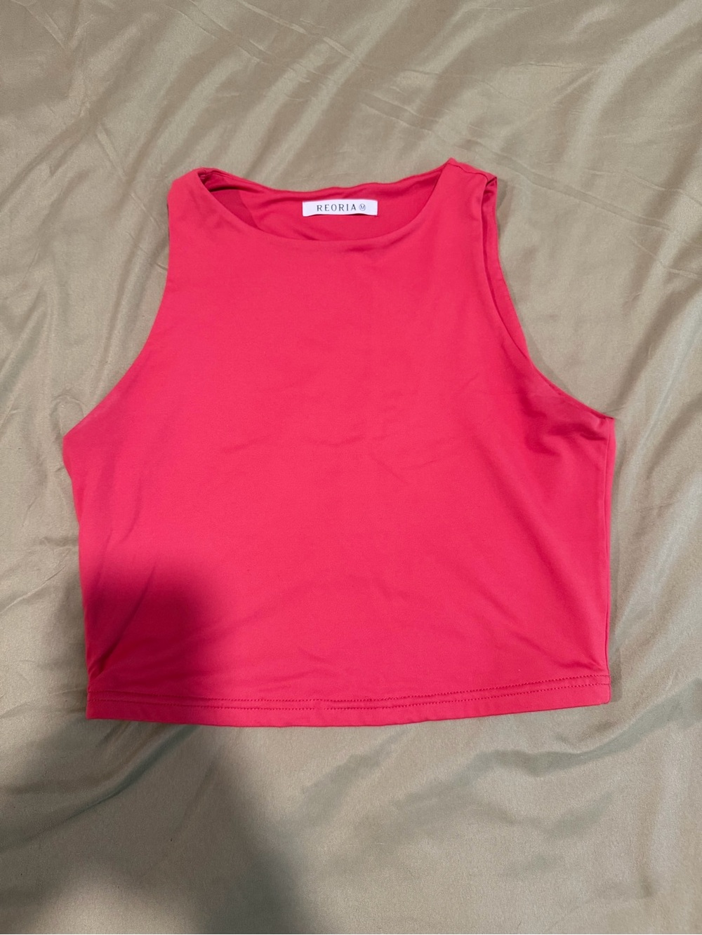 Sleeveless Crop Tank Top in Red